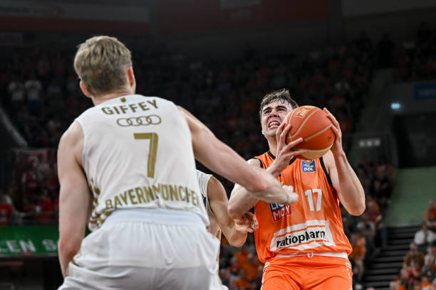 术布置上给 术布置上给