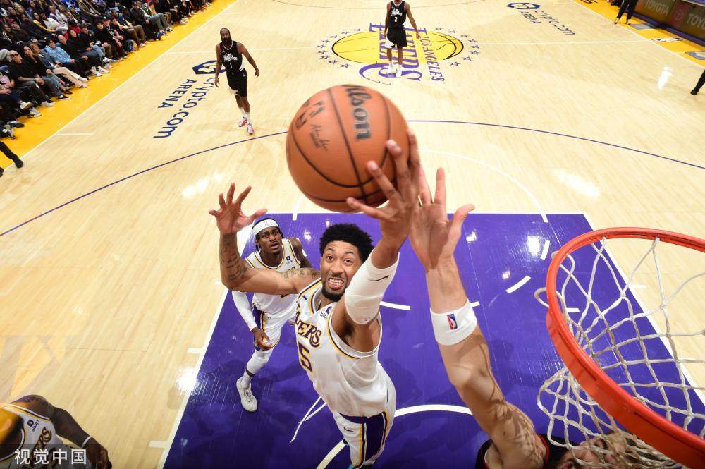 据焦点位置 据焦点位置